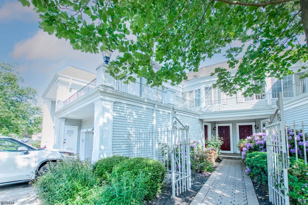 281 River Edge Dr - Photo 1