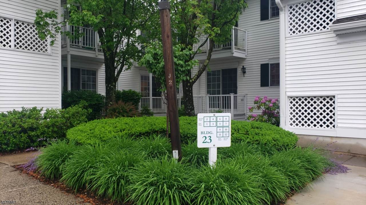 5 Smithfield Ct - Photo 1