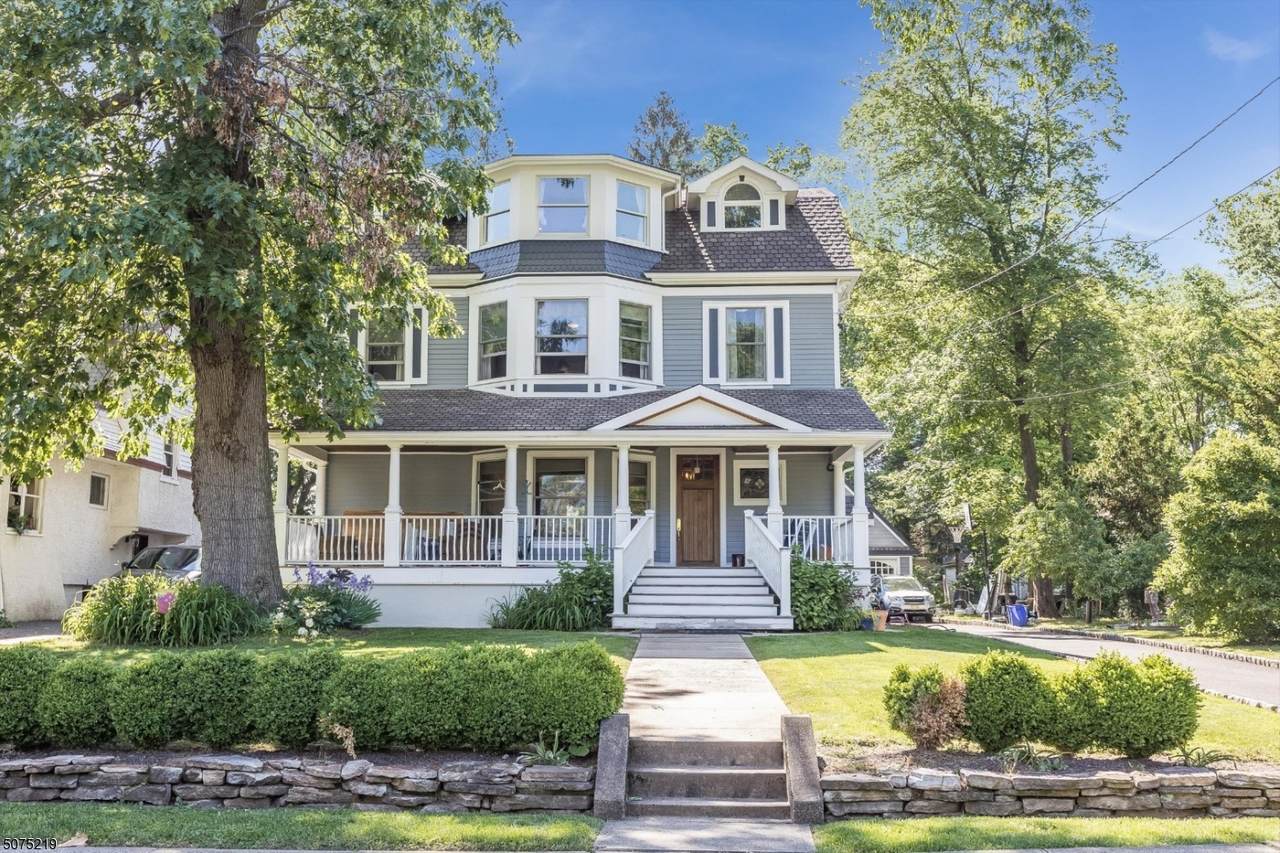 60 Pleasant Ave - Photo 1
