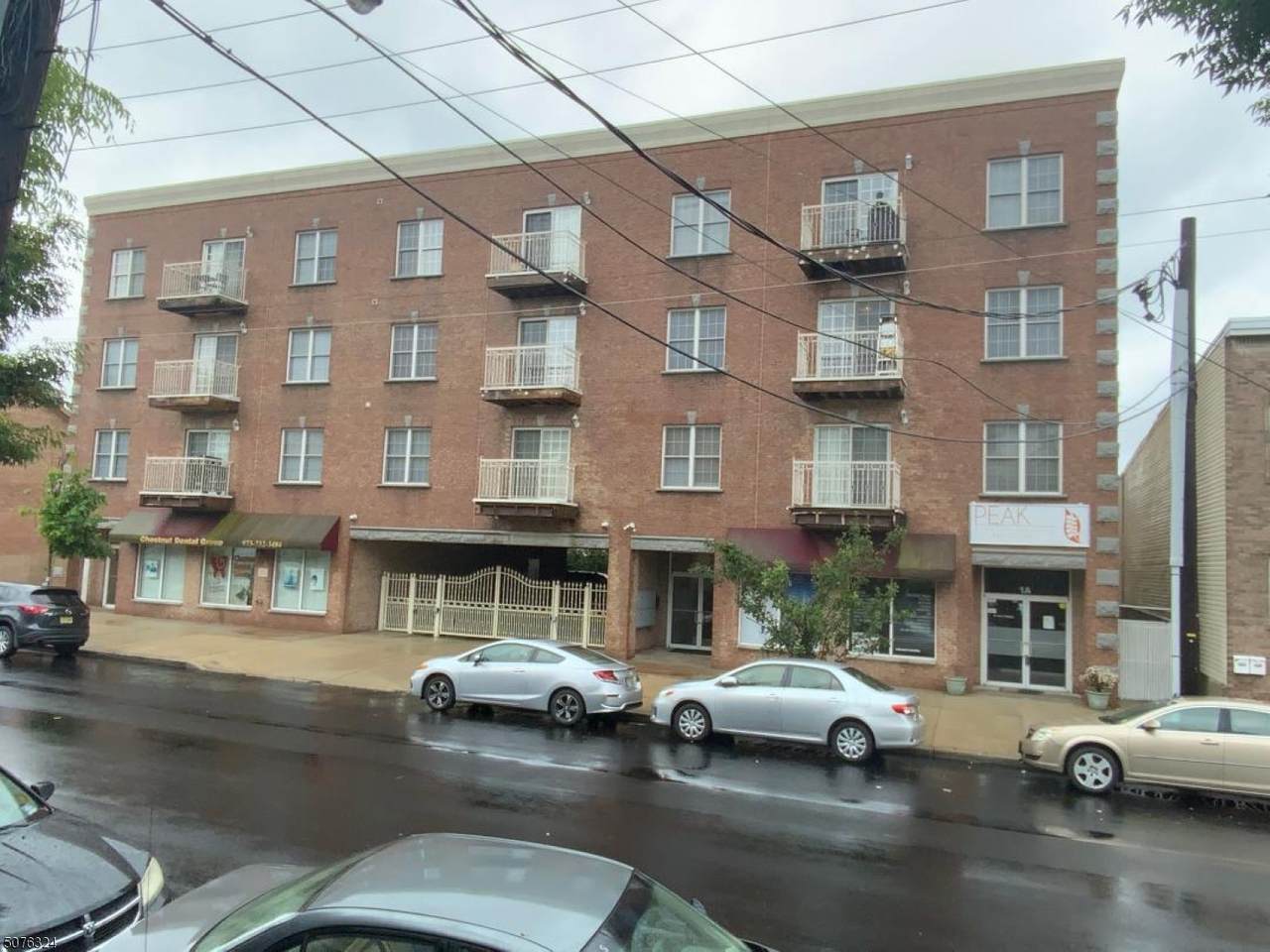 411 Chestnut St Unit 3B - Photo 1
