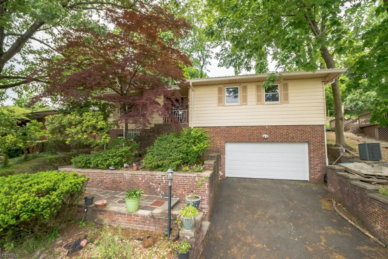45 Burnett Ter - Photo 1