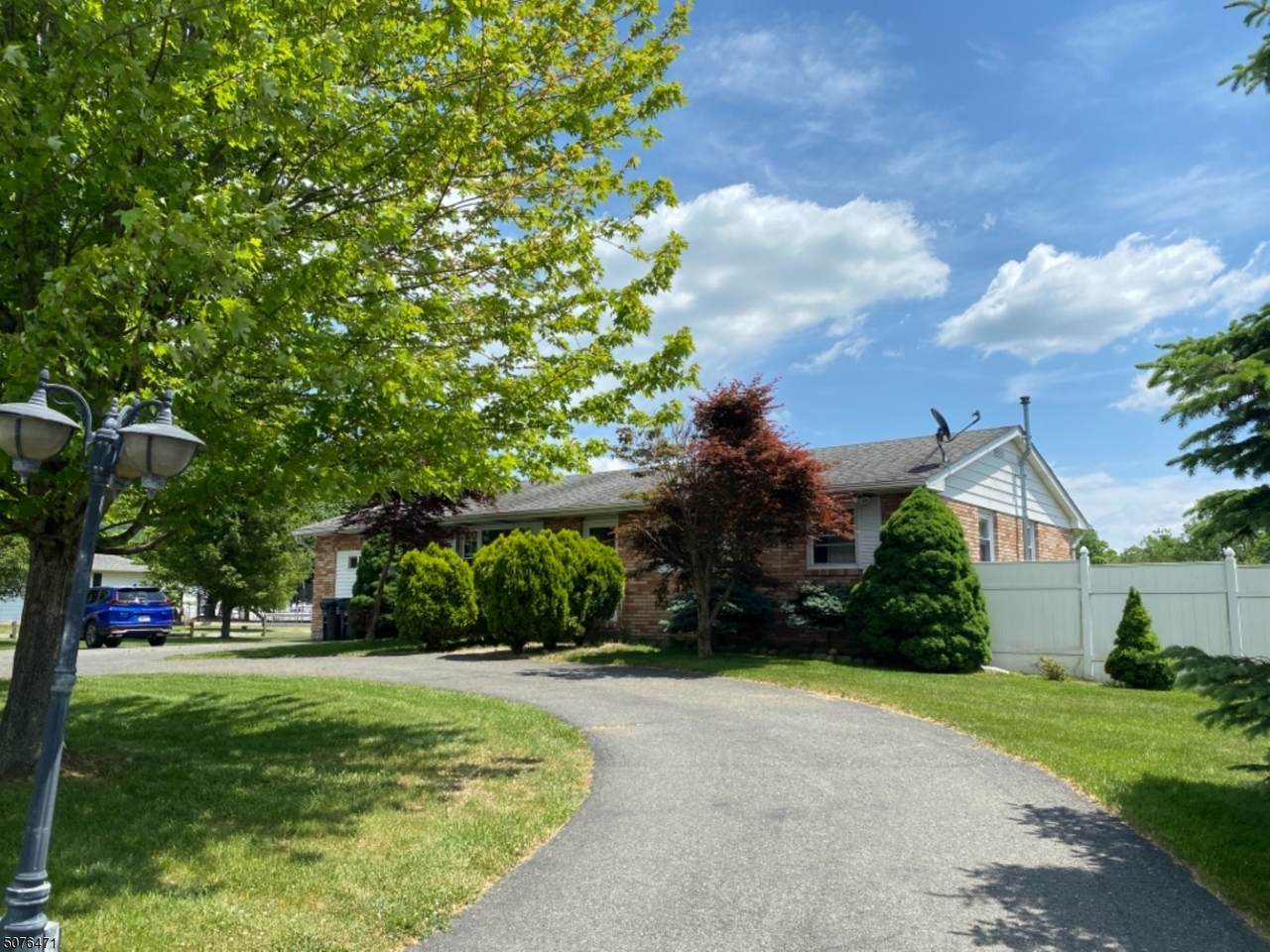 562 County Road 519 - Photo 1