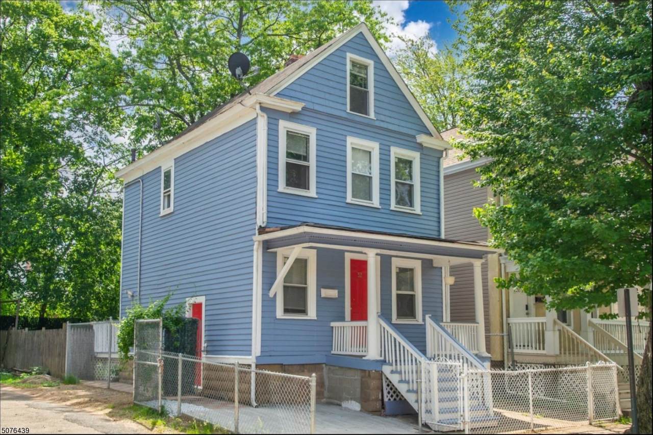 32 Long St - Photo 1