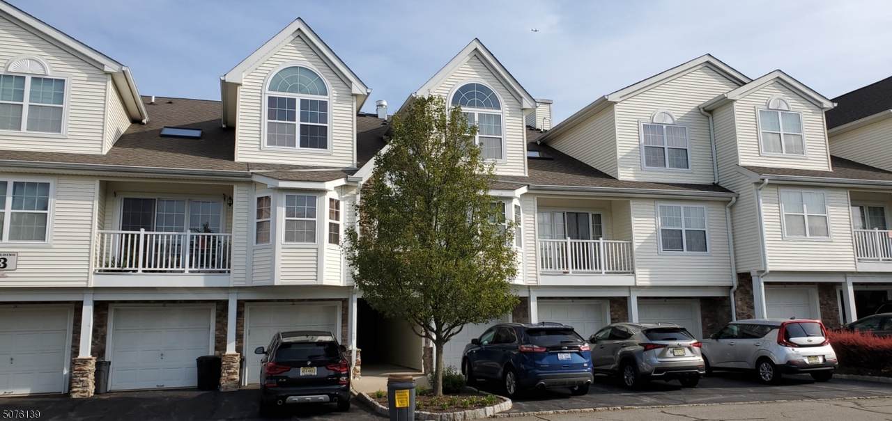 18 Pondside Dr - Photo 1