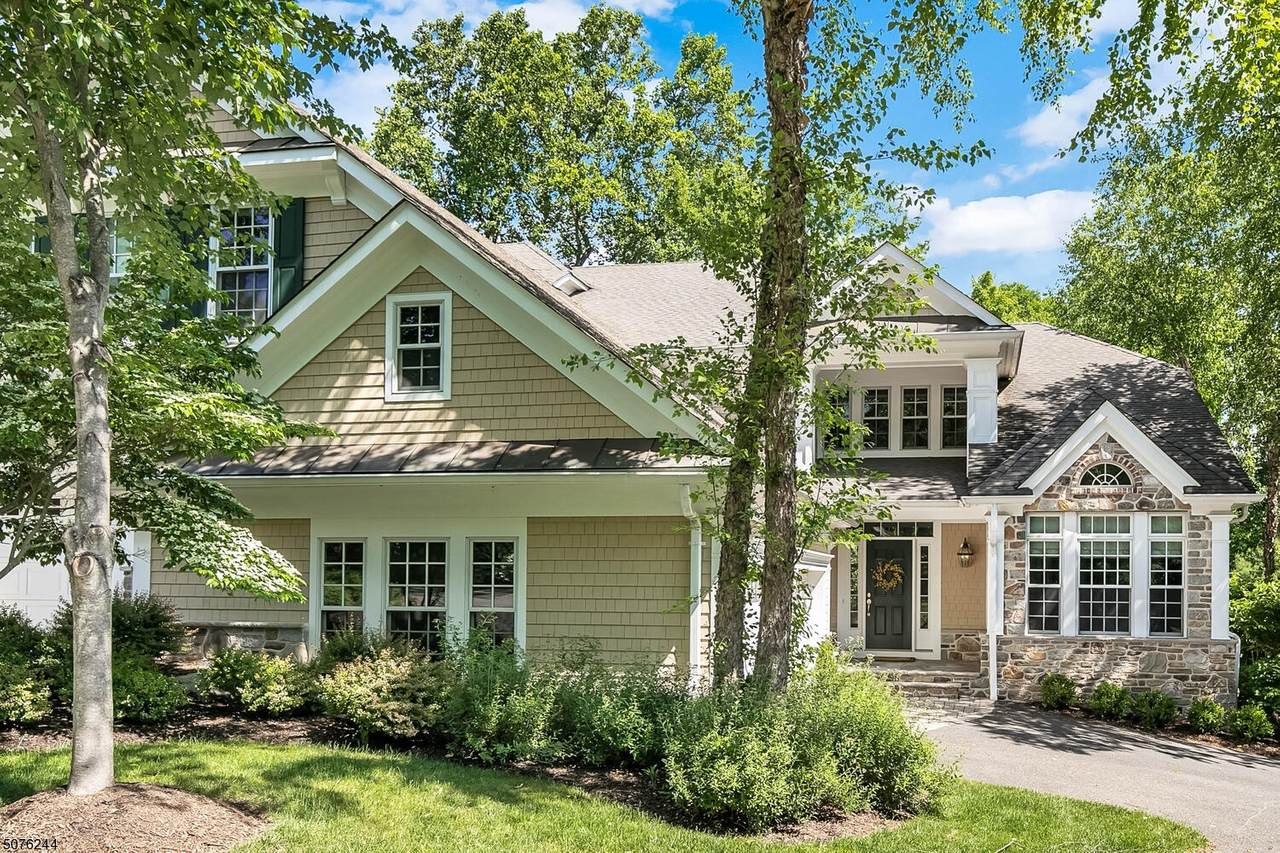 74 Morgan Ln - Photo 1