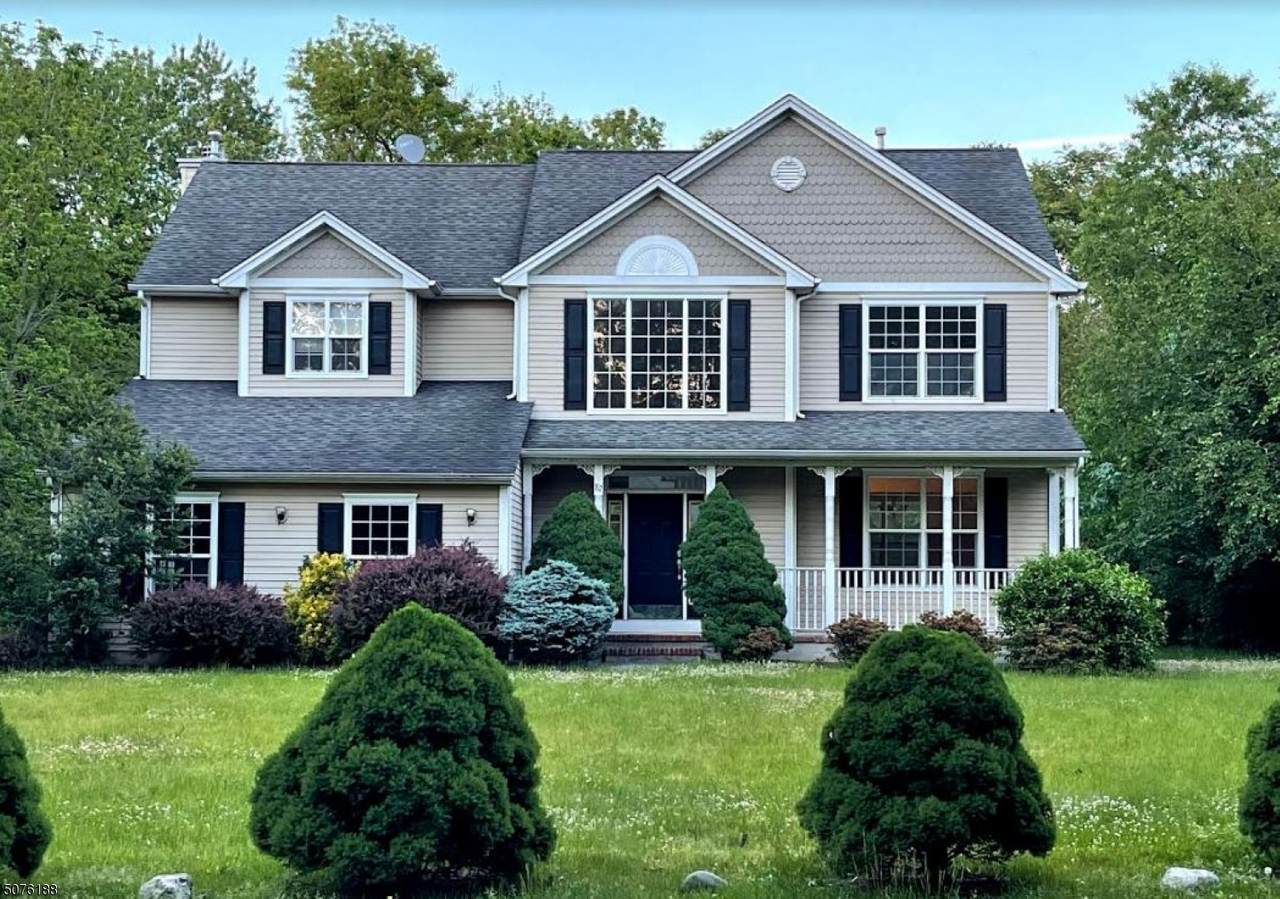 82 River Rd - Photo 1