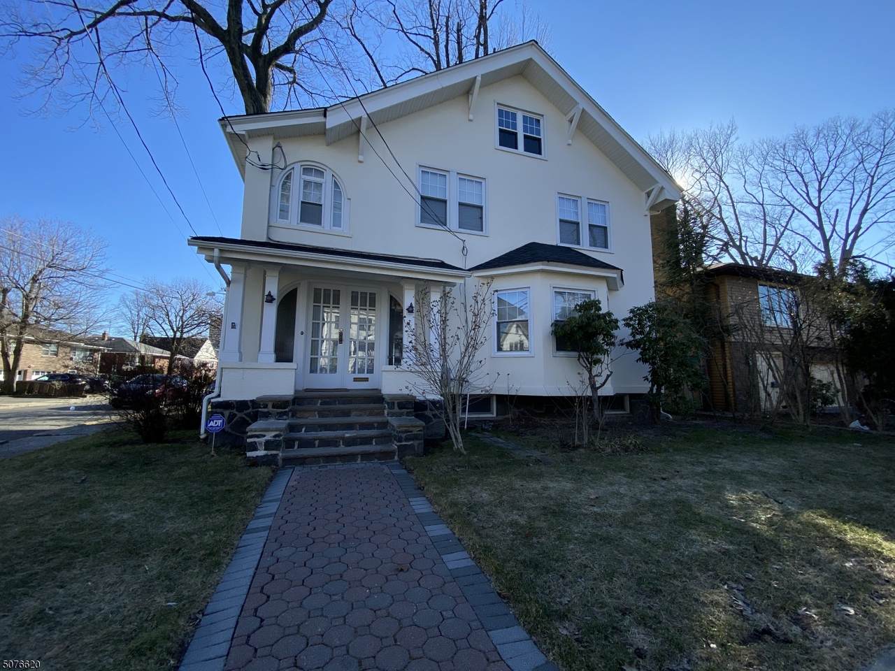 420 Bluff Rd - Photo 1