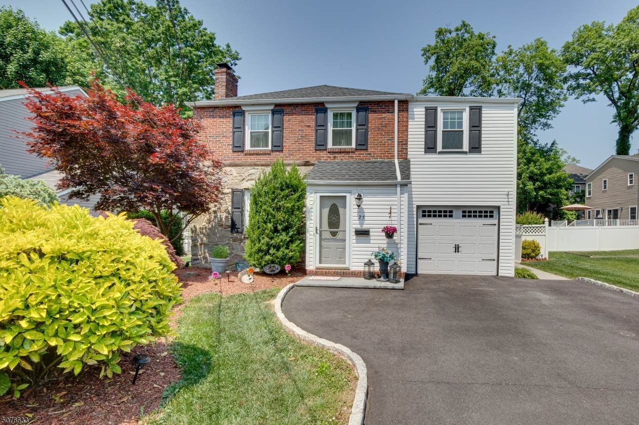 25 Colonial Dr - Photo 1