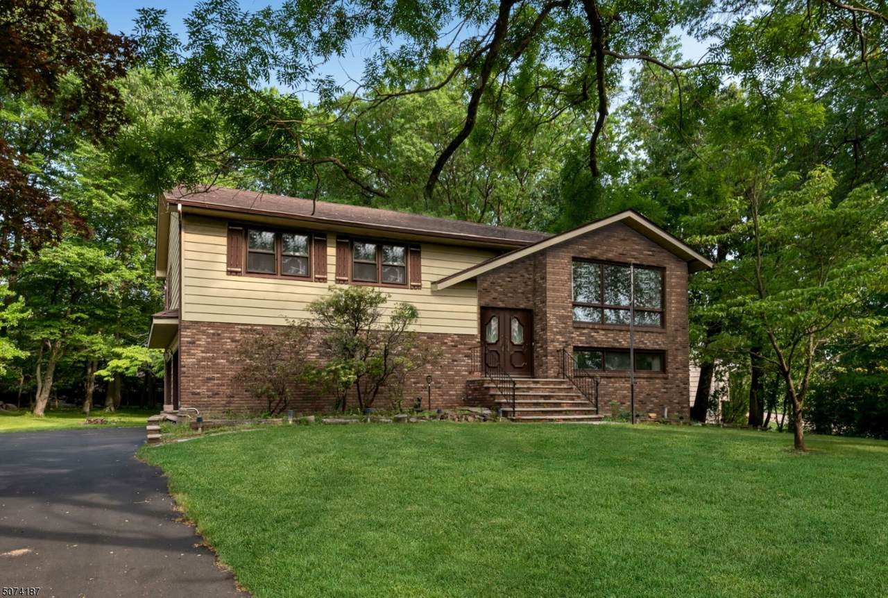 28 Mary Drive - Photo 1