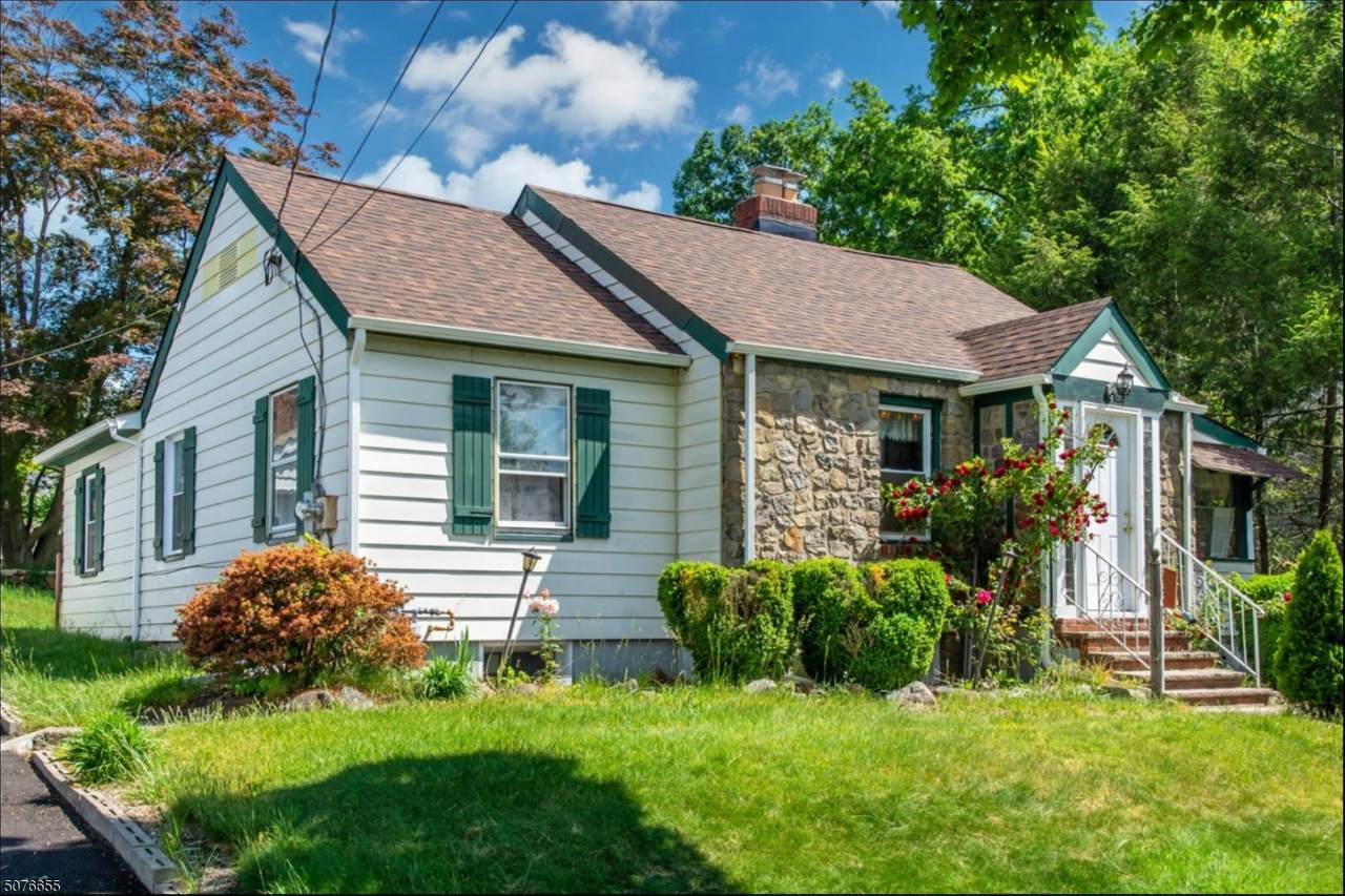 84 Chesapeake Ave - Photo 1