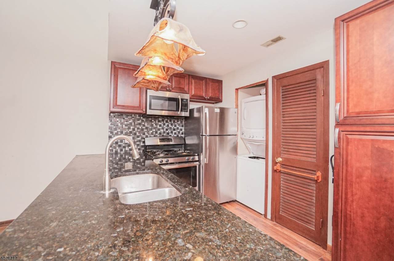 6 Davos Dr Unit 4 - Photo 1