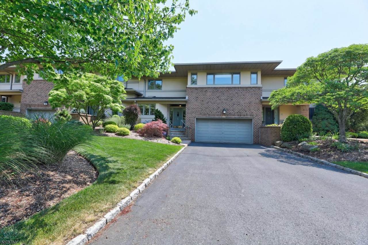 15 Fox Run Rd - Photo 1
