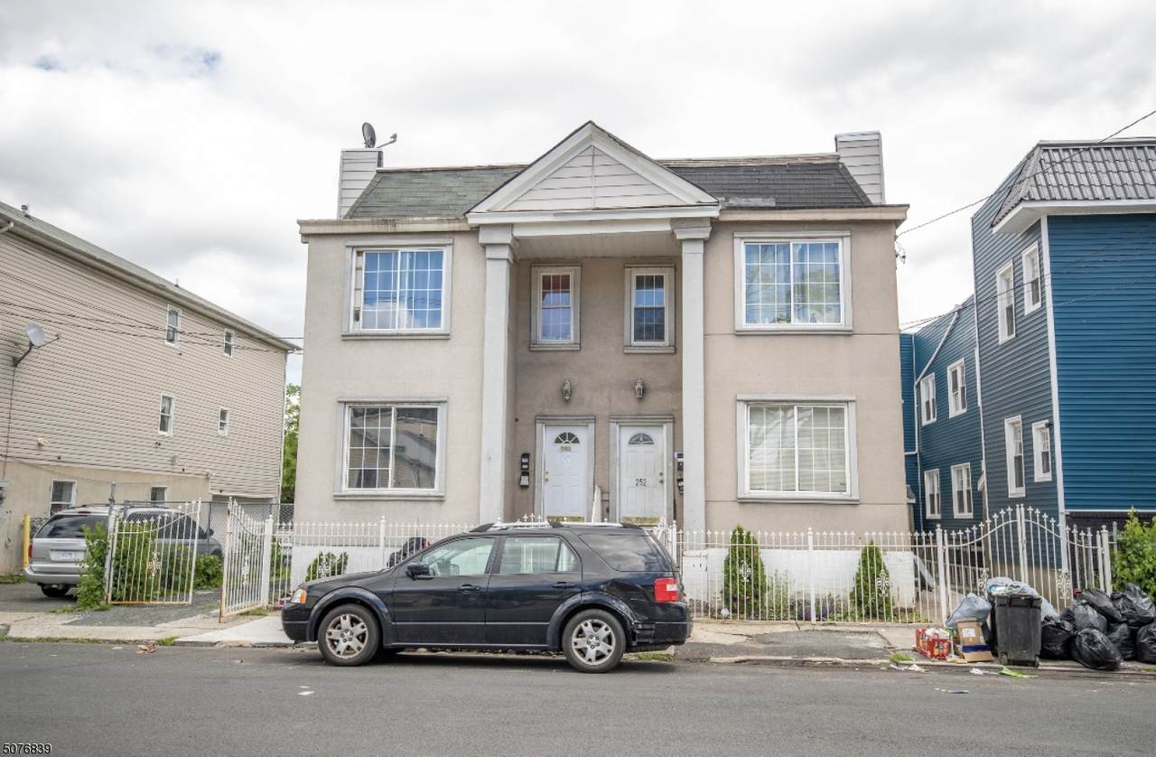 250 Clinton Pl - Photo 1