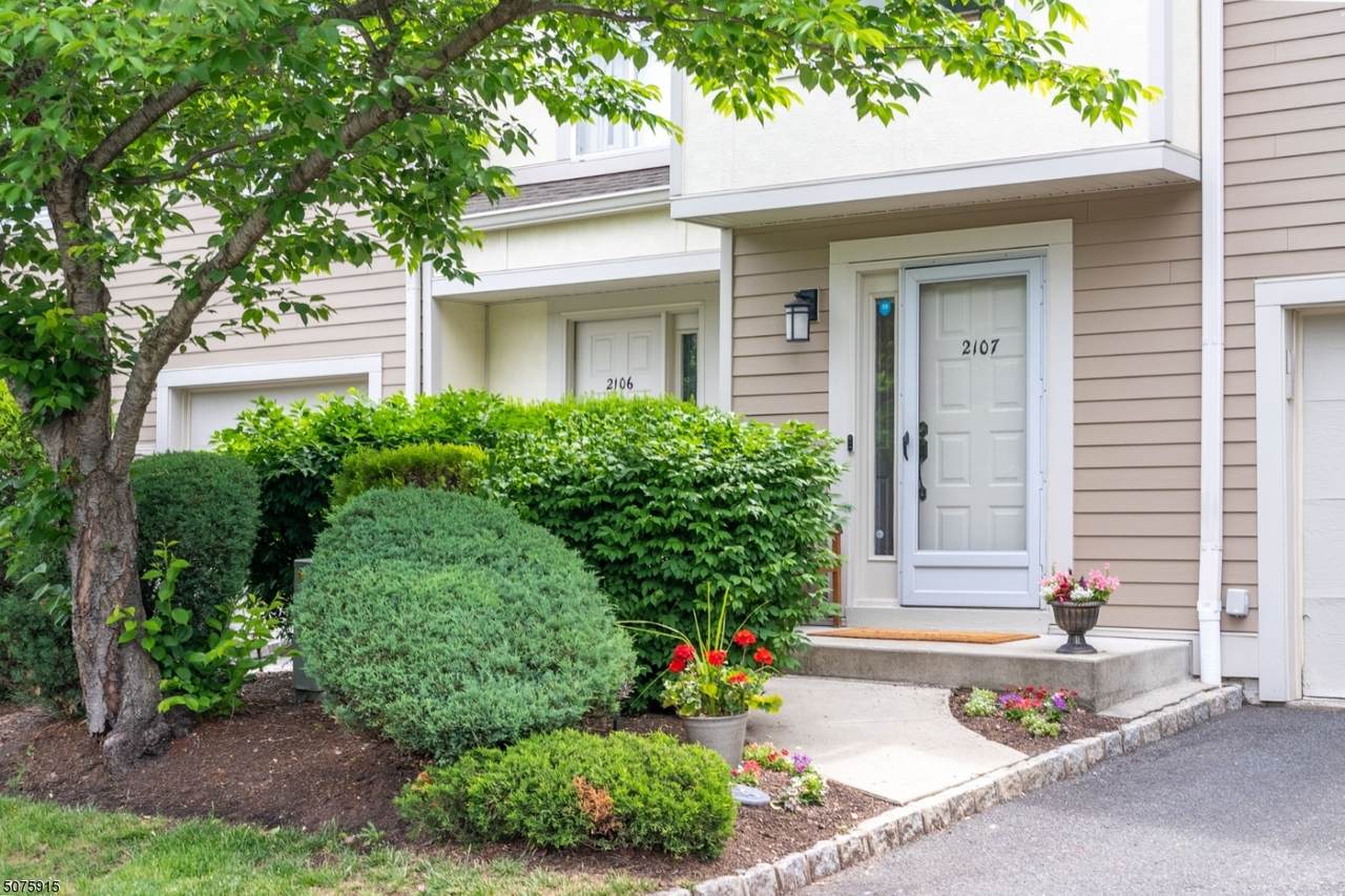 2107 Park Pl - Photo 1