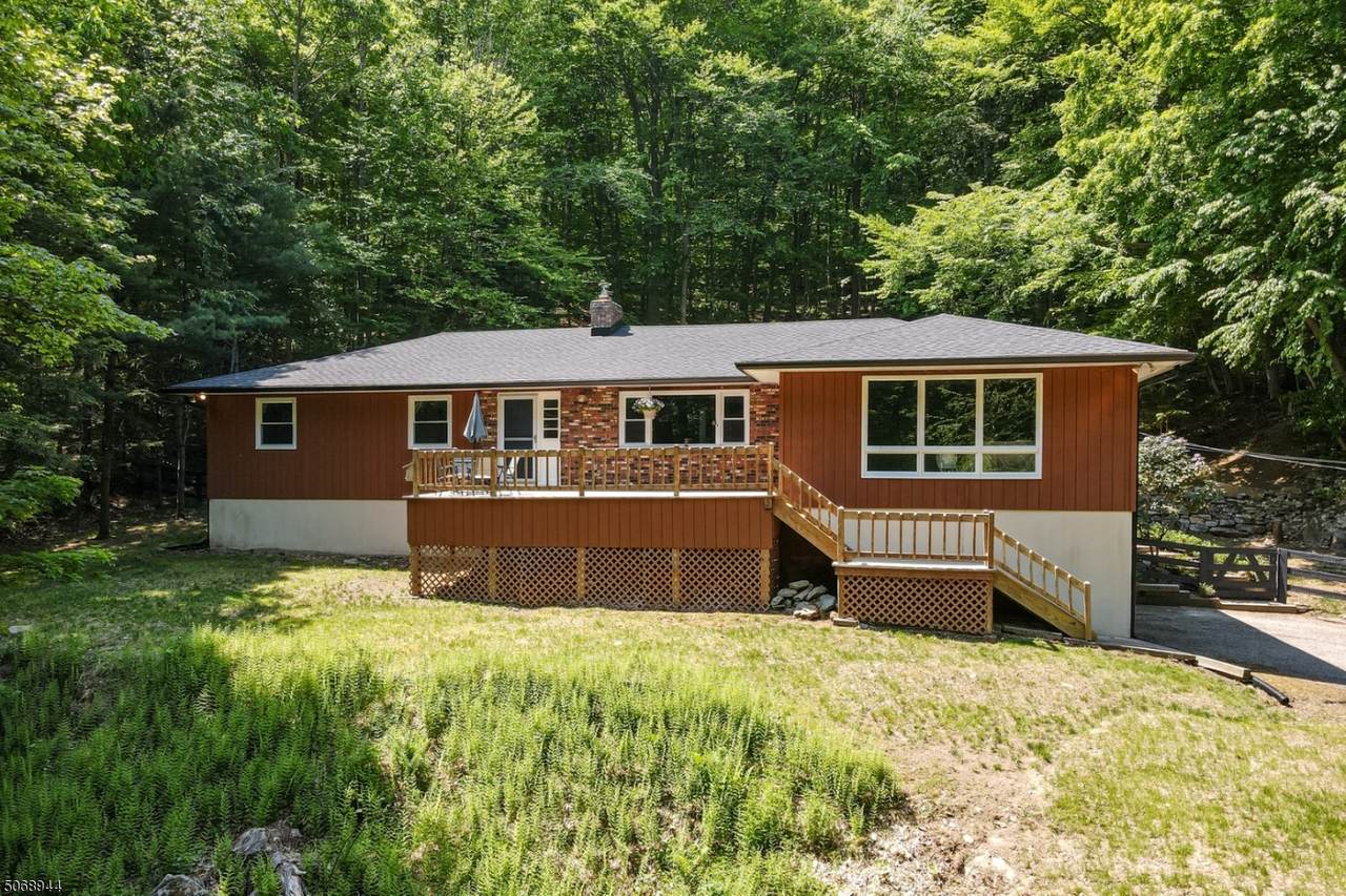 61 River Rd - Photo 1