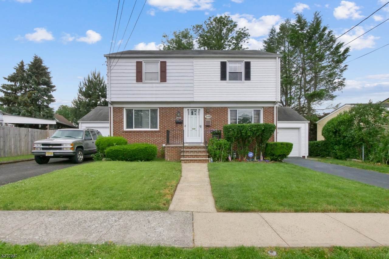 2468 Seymour Ave - Photo 1