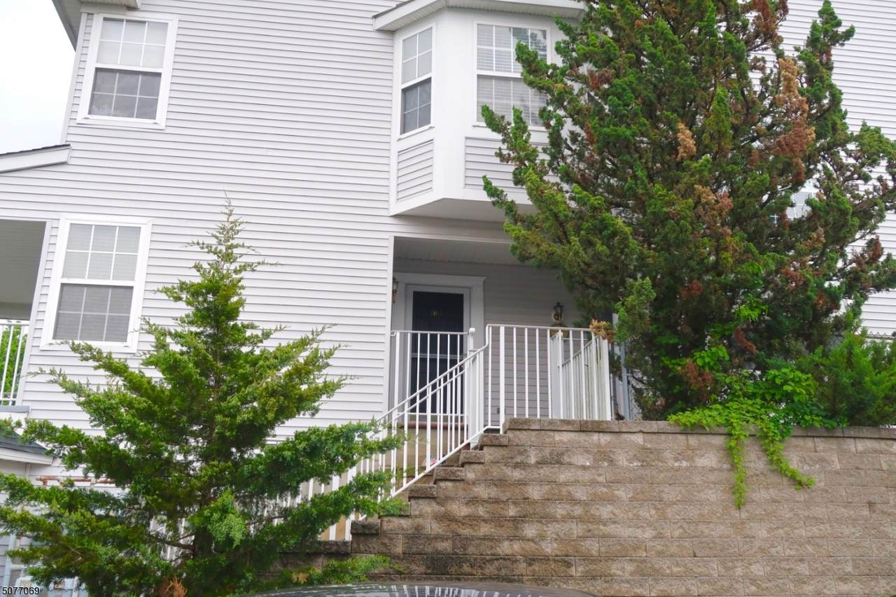 1013 Worthington Ct - Photo 1