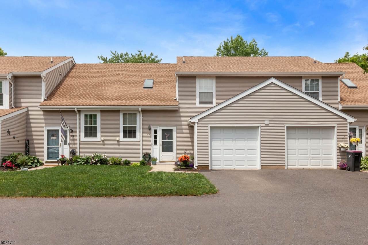 179 Picadilly Pl - Photo 1