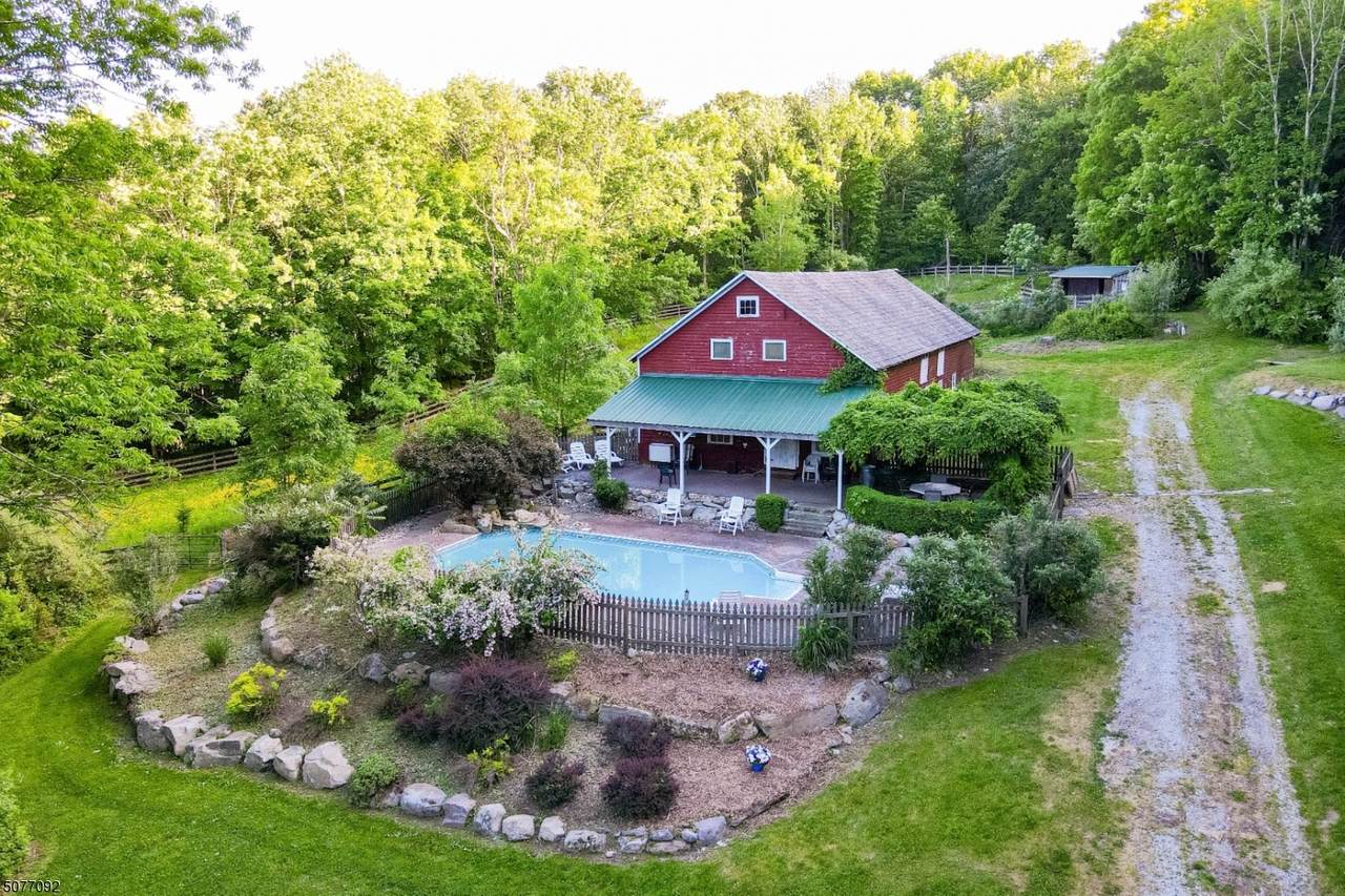 33 Stony Brook Rd - Photo 1