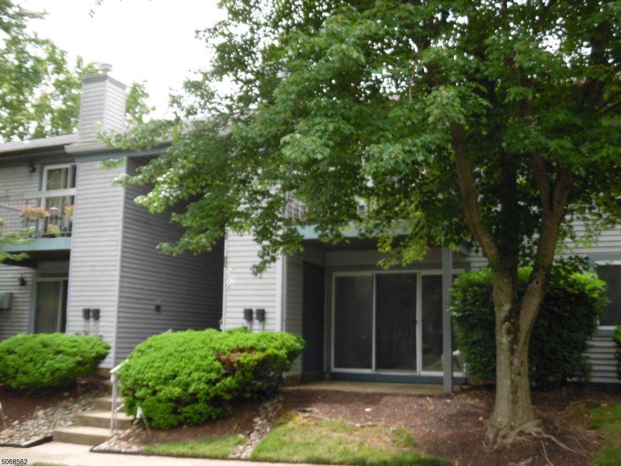 45 Beaconsfield Pl - Photo 1