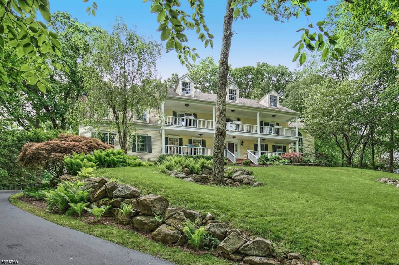 40 Willow Dr - Photo 1