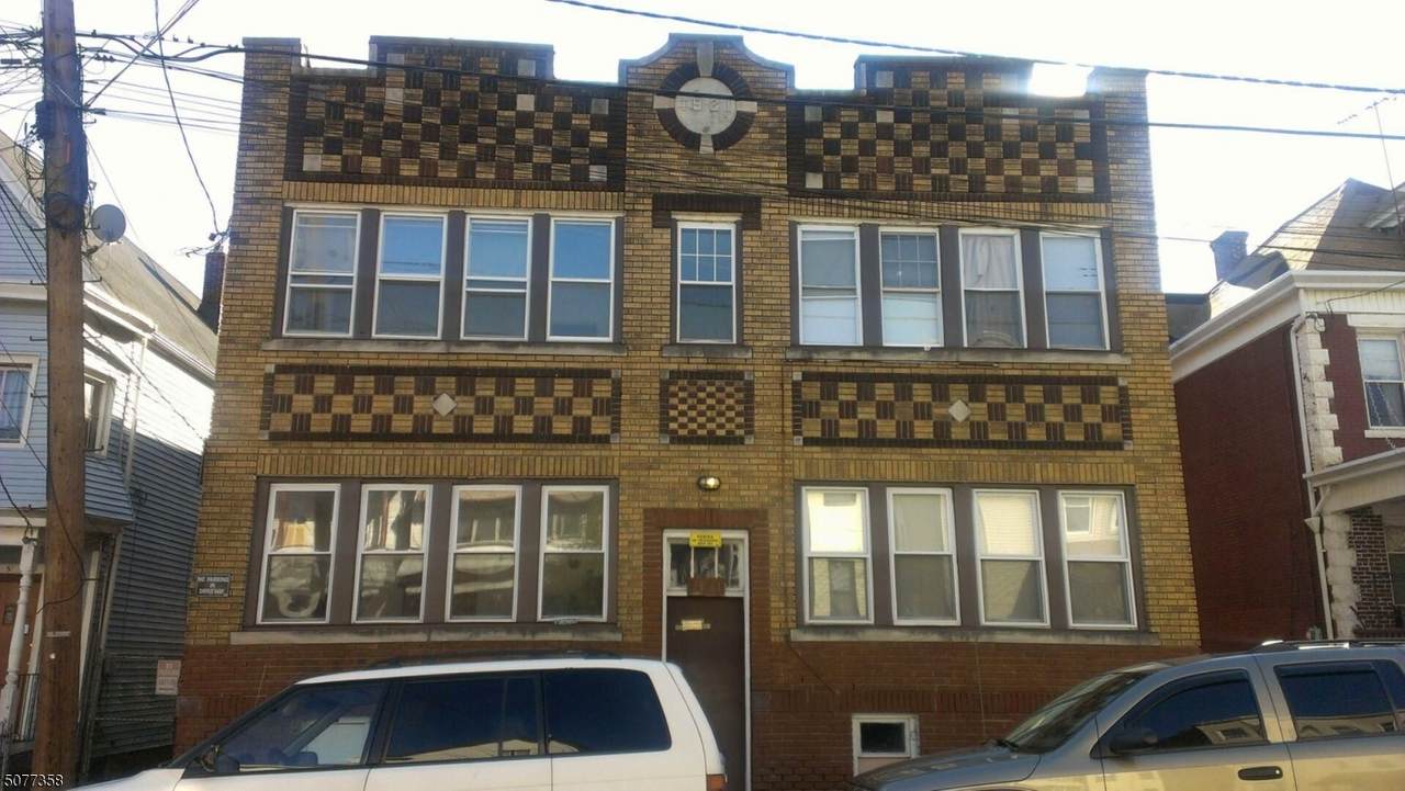59 Quincy St - Photo 1