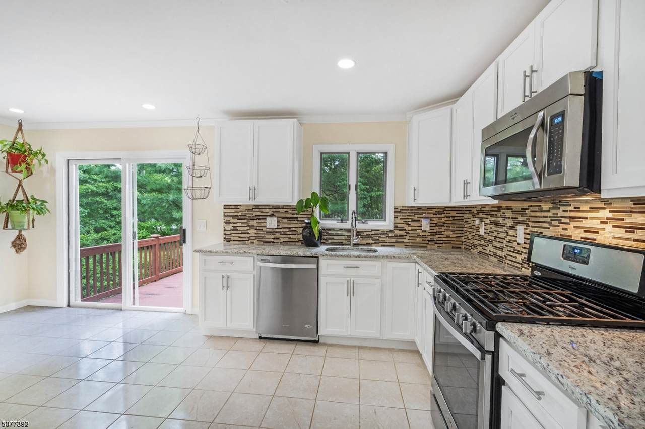 14 Fletcher Pl - Photo 1