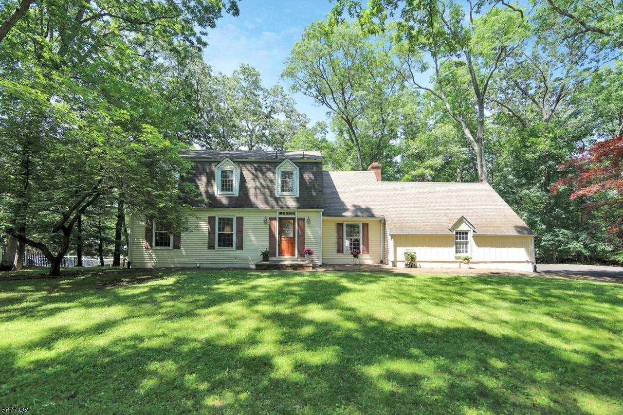 892 Roberts Ct - Photo 1