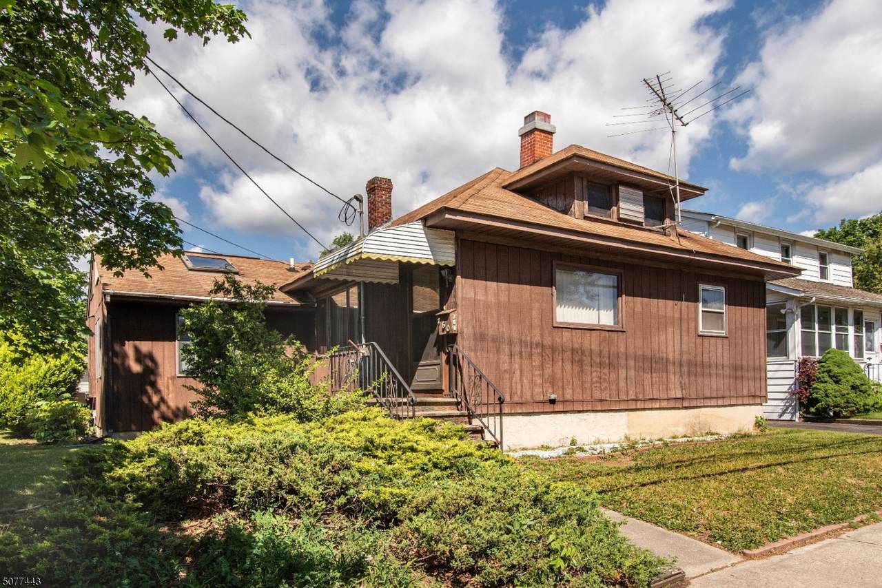 756 Lafayette Ave - Photo 1