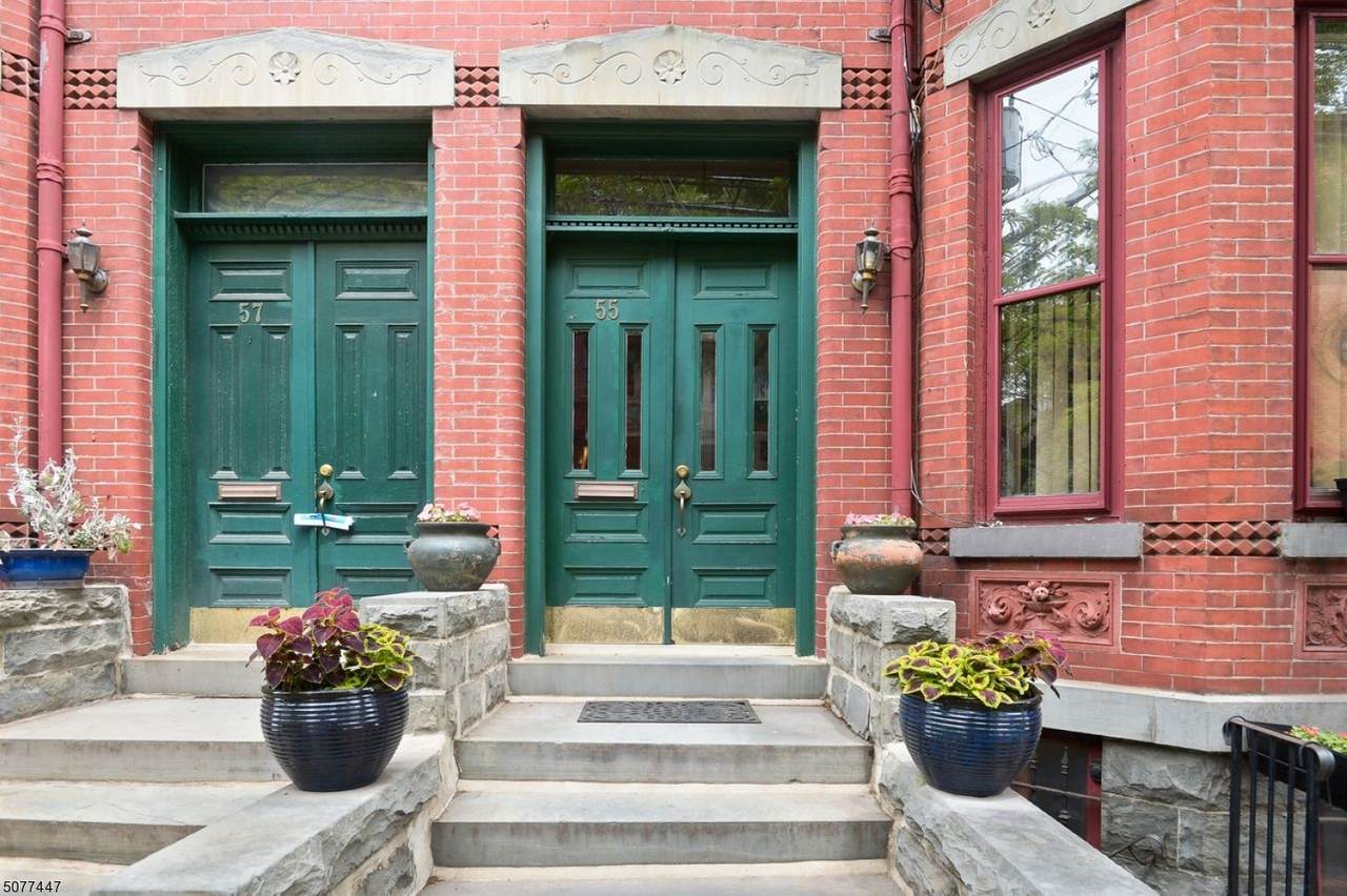 55 James St - Photo 1