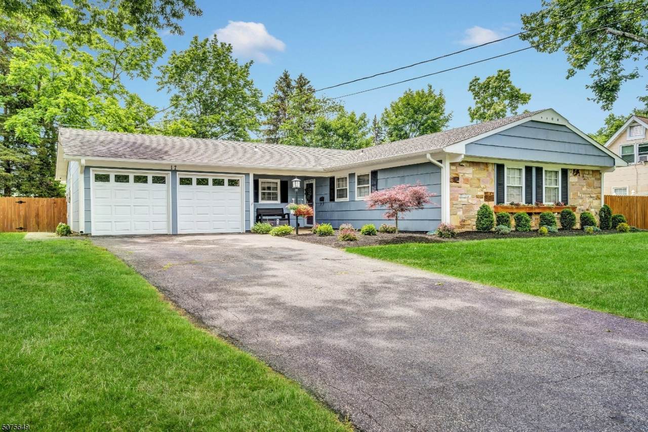 17 Hill Ave - Photo 1