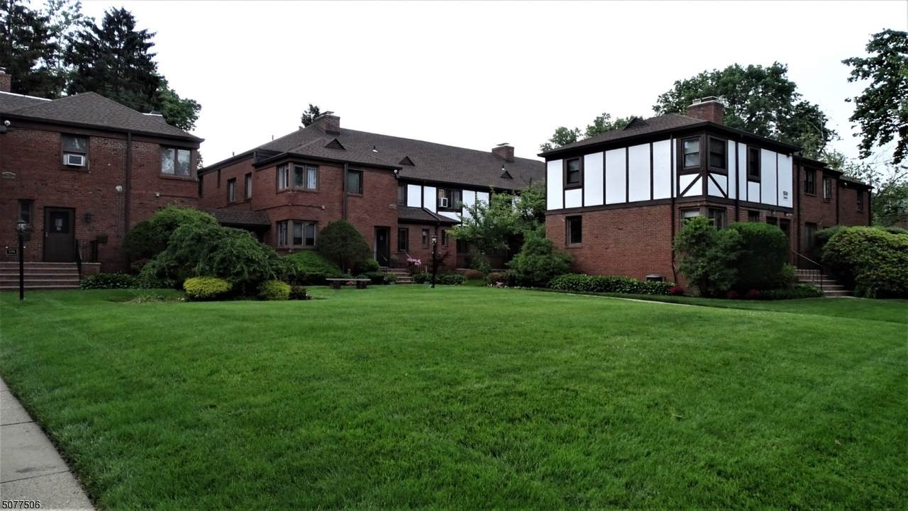520 Broad Ave - Photo 1