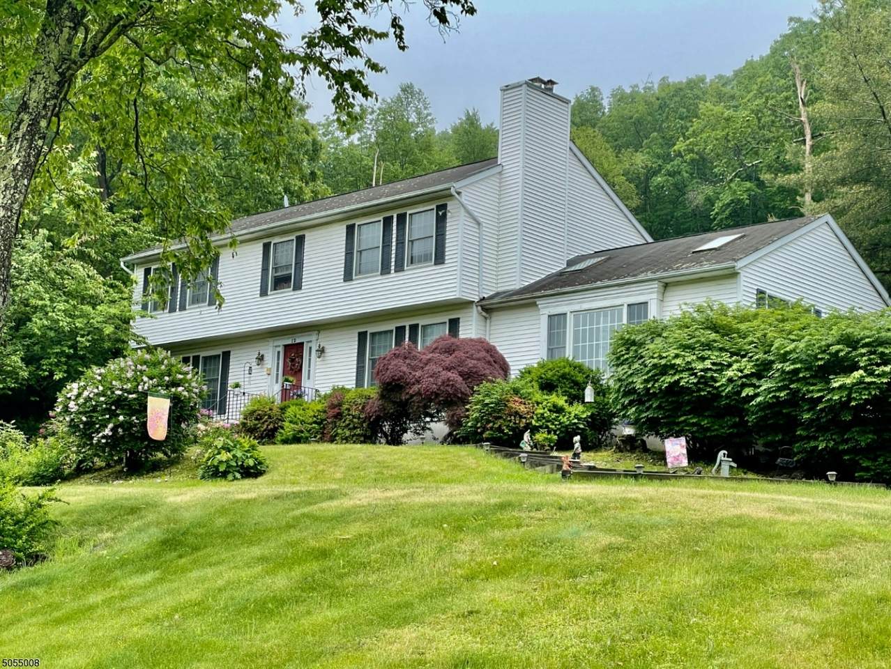 12 Pudding Stone Ln - Photo 1