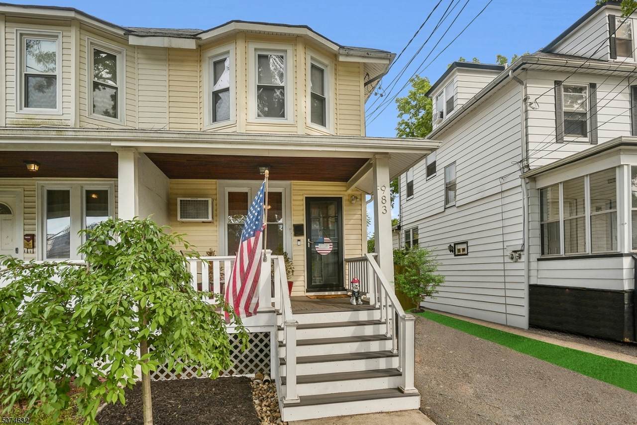 983 Jaques Ave - Photo 1