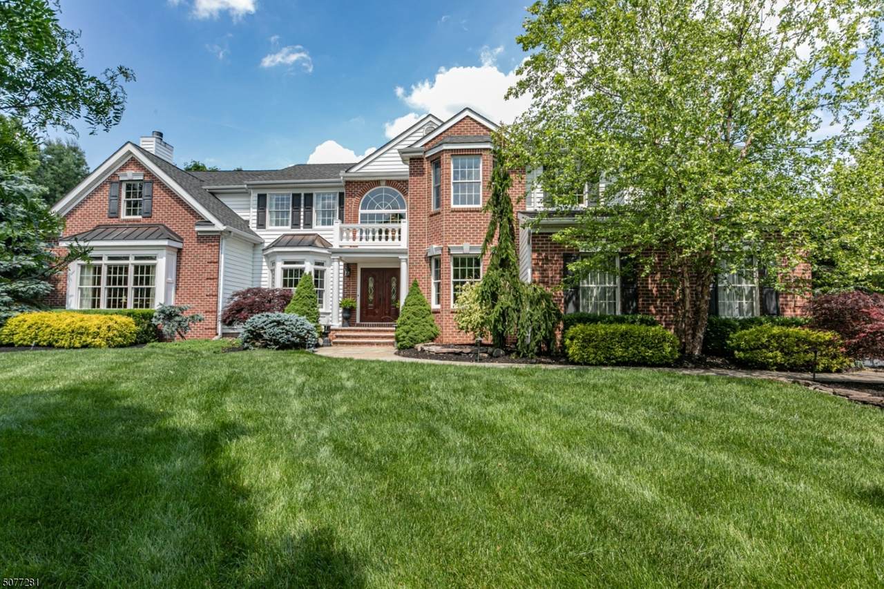 31 Fountayne Ln - Photo 1