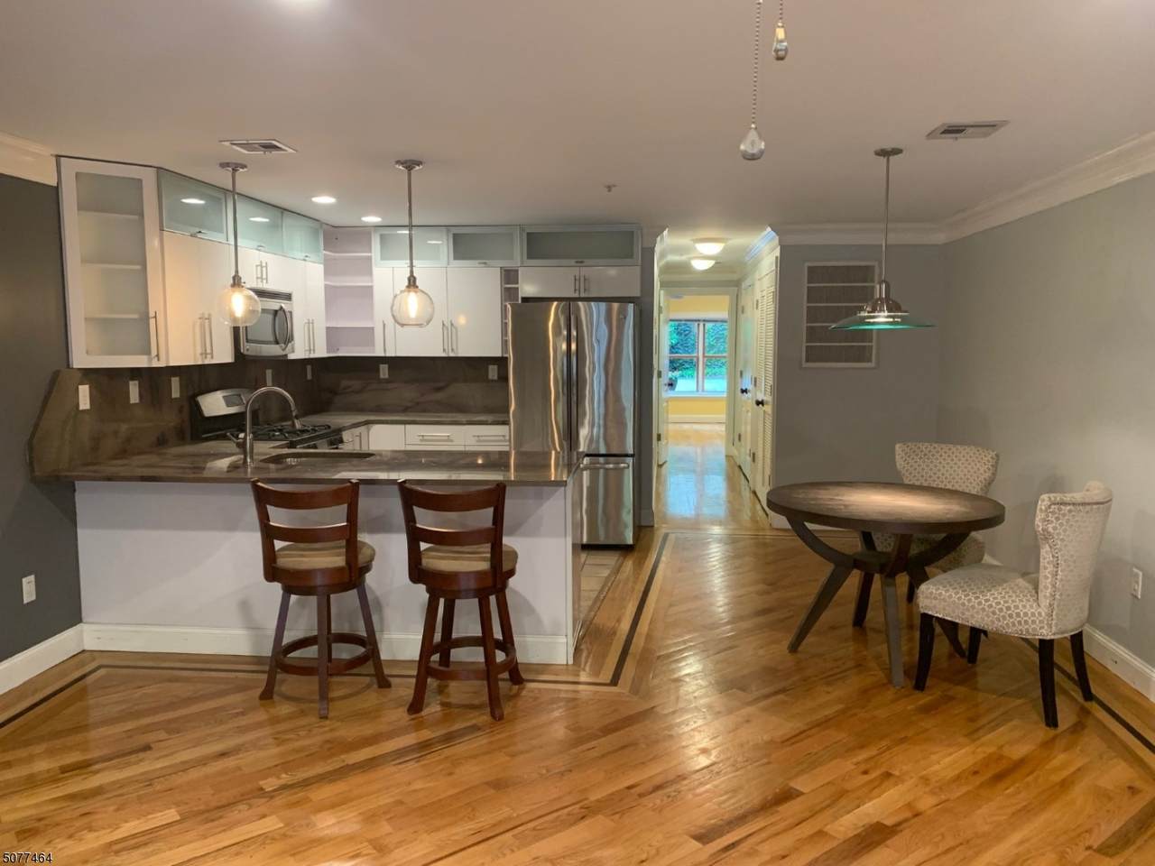 216 6th St - Photo 1