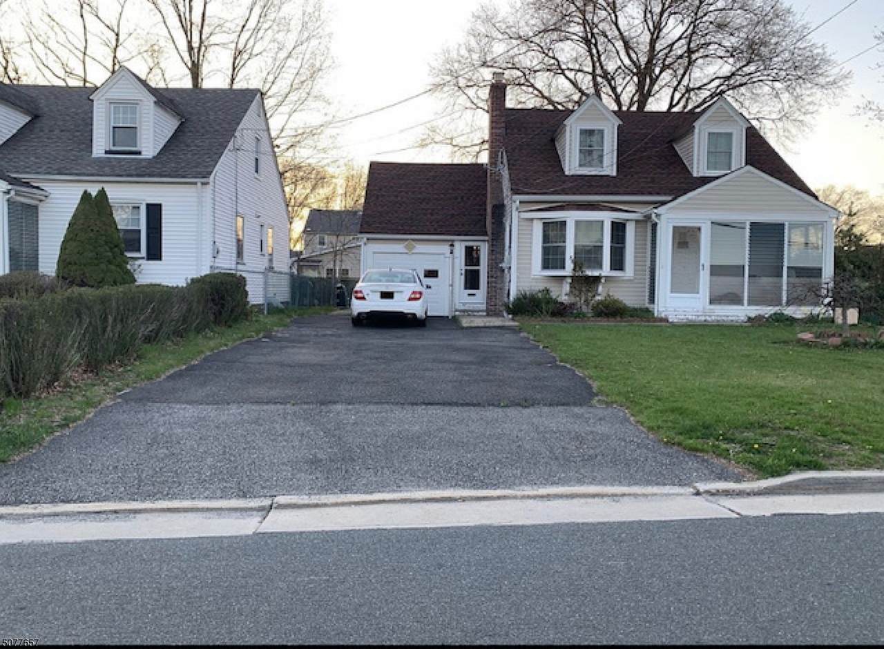 938 Lafayette Ave - Photo 1