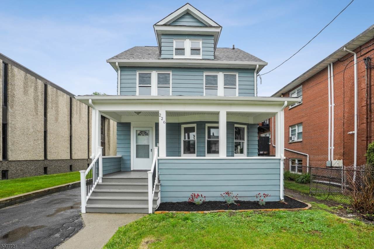 226 E Westfield Ave - Photo 1