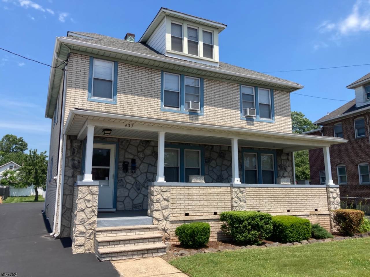 437 Talmage Ave - Photo 1