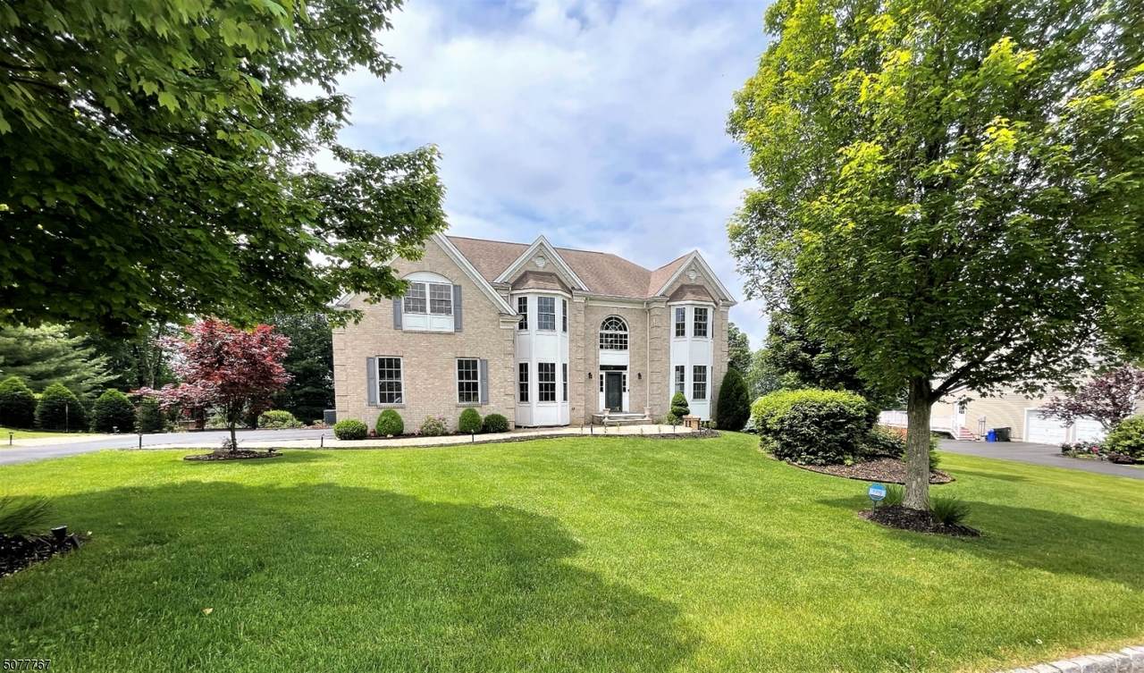 39 Shadow Hill Way - Photo 1