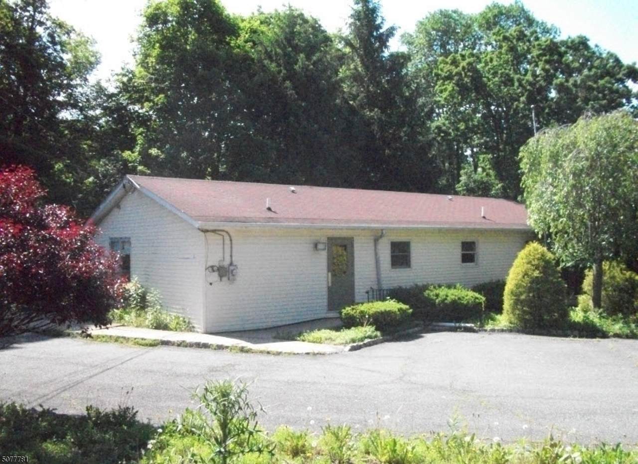 1218 Sussex Tpke - Photo 1