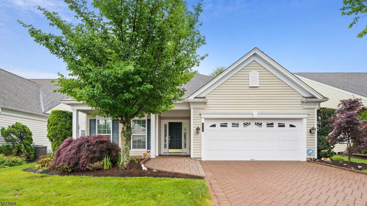 270 Longwood Ln - Photo 1