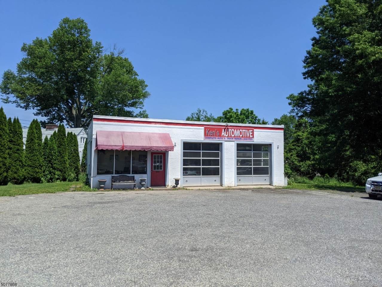 1076 Old York Rd - Photo 1