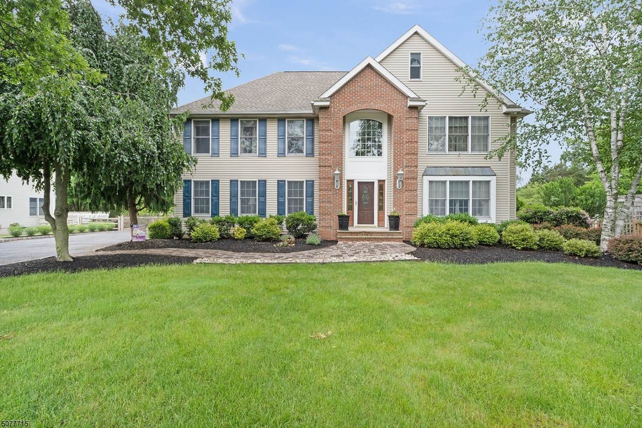 6 Moorhouse Ct - Photo 1