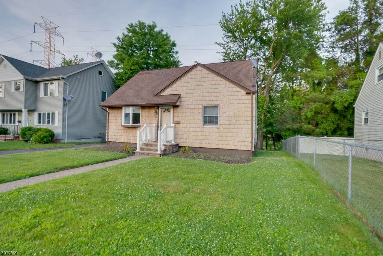 7 Bryant Ave - Photo 1