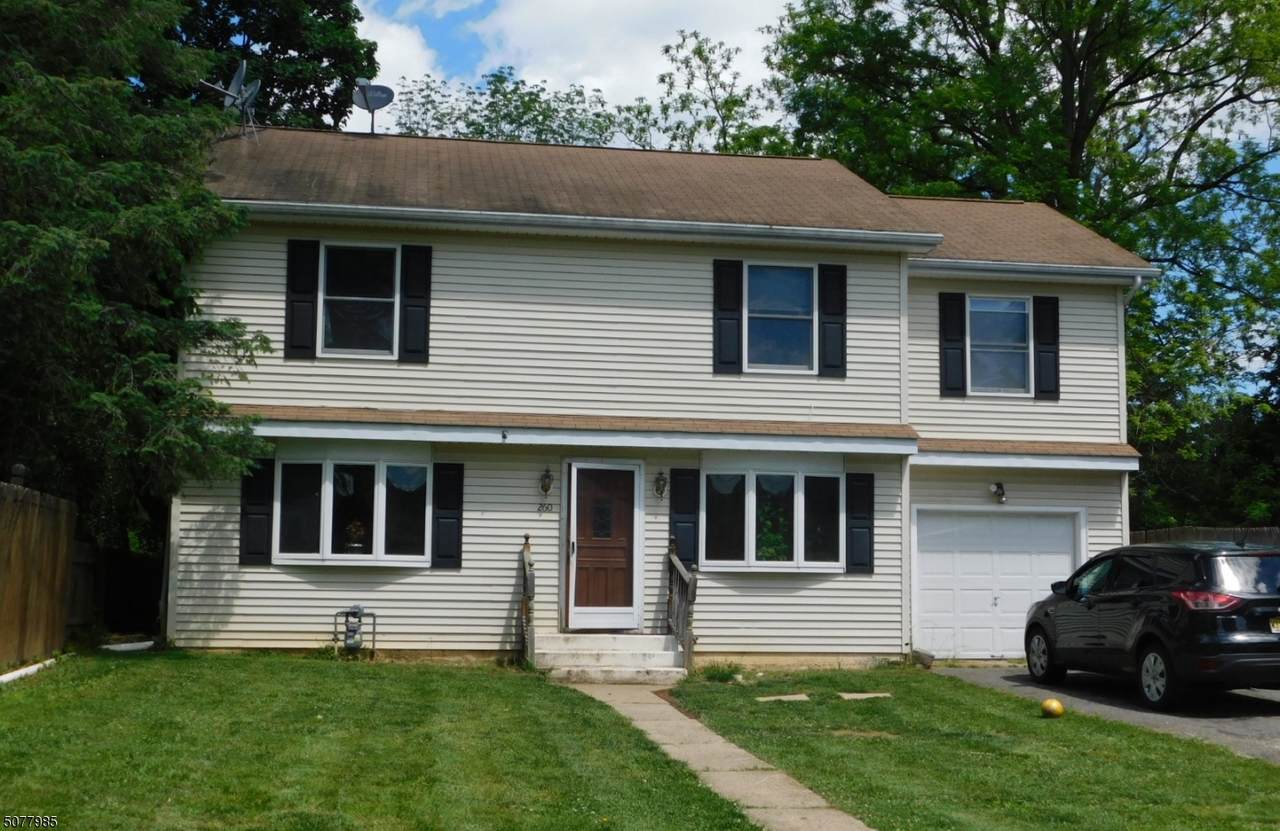 260 Wyoming Ave - Photo 1