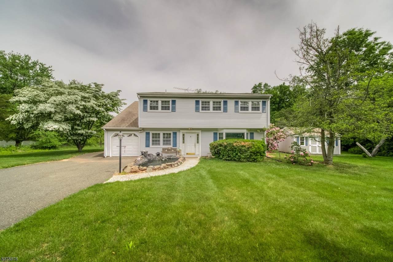35 Concord Ln - Photo 1