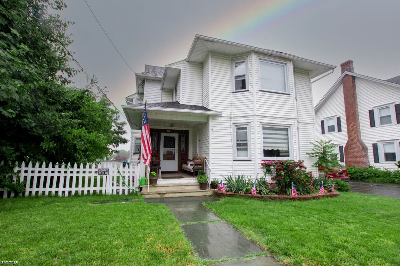 314 Washington St - Photo 1