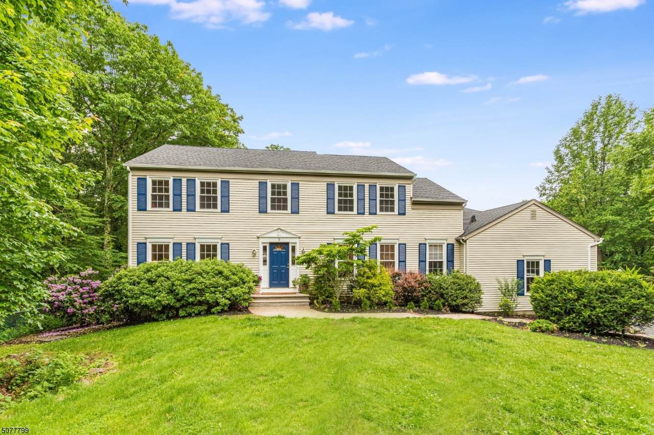 9 Eagle Nest Lane - Photo 1