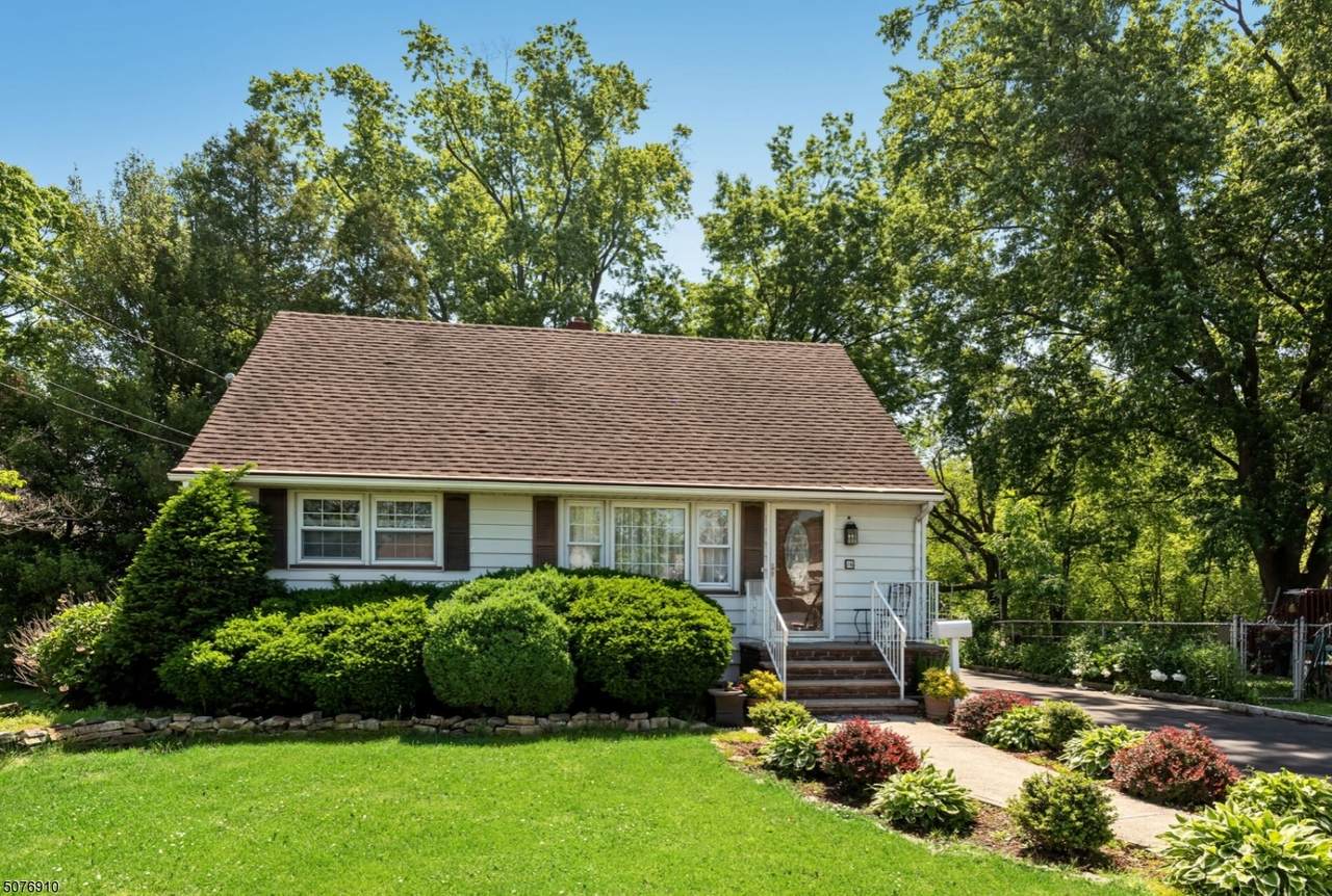 16 Riverview Cir - Photo 1